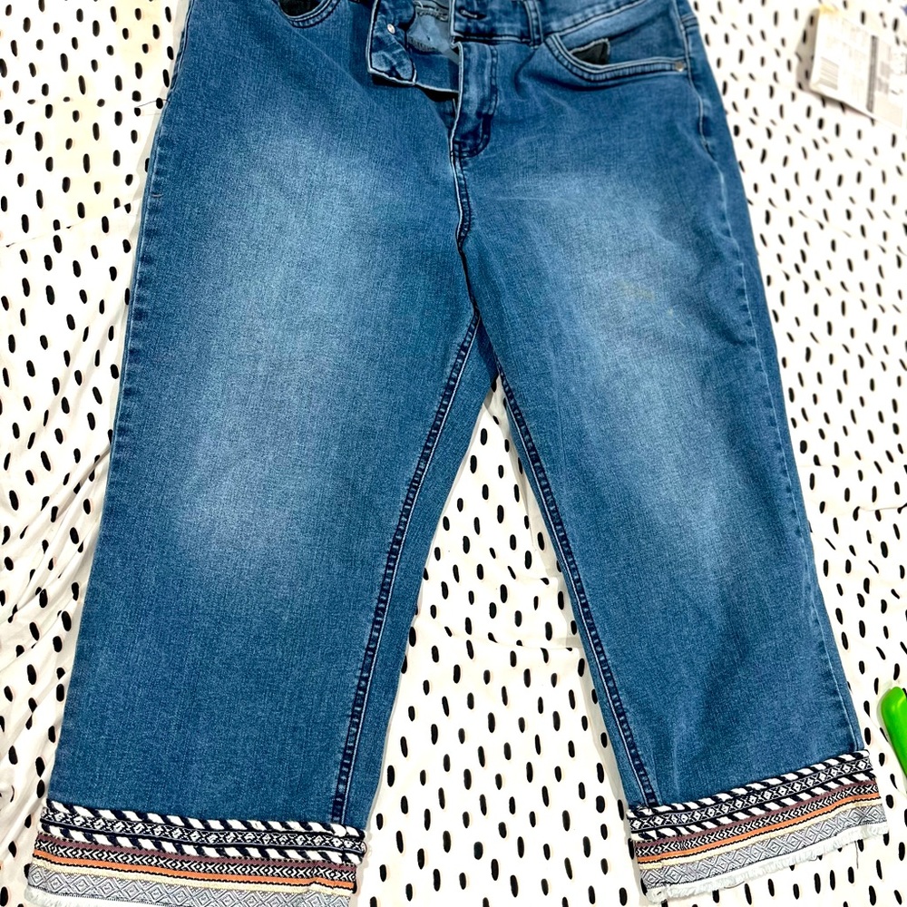 Very cute capri jeans